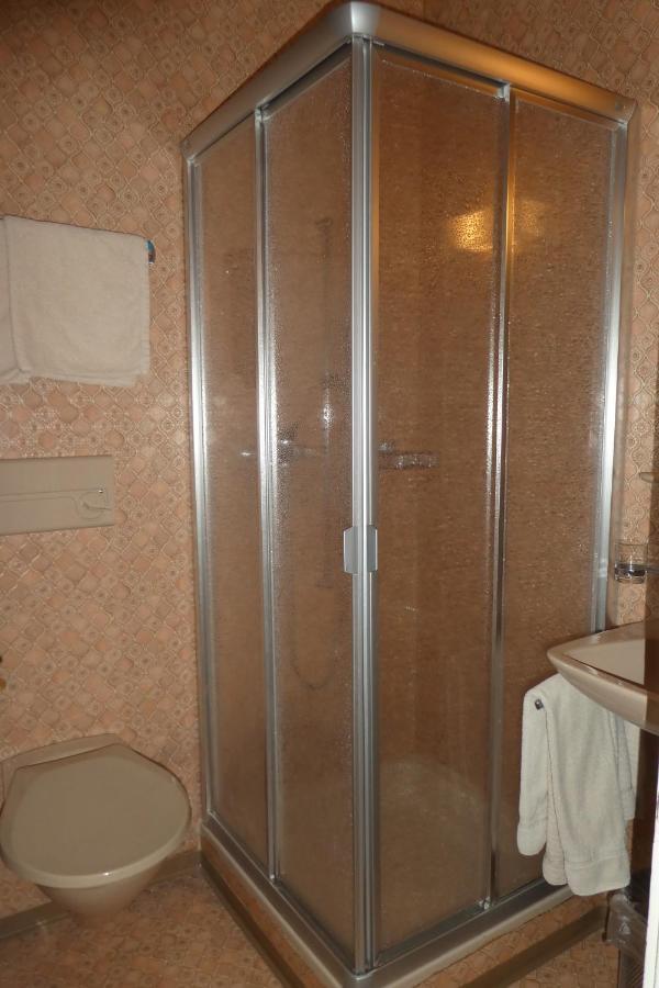 ברונן Villa Deck מראה חיצוני תמונה